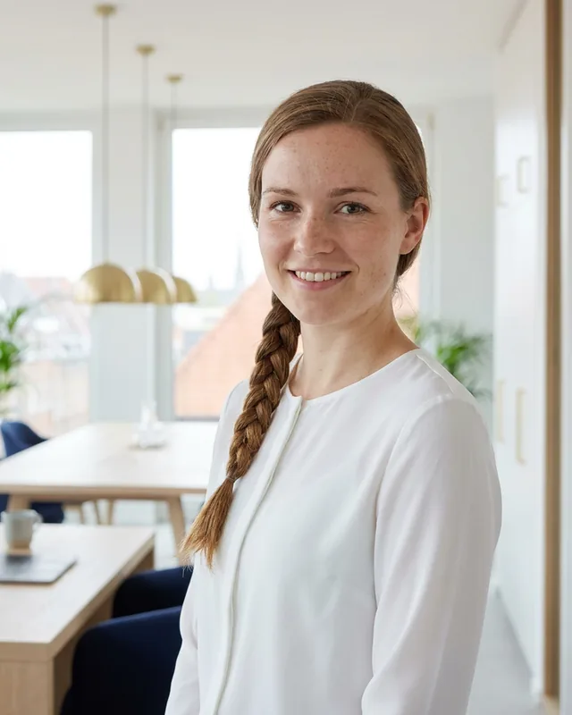 Hannah Brüggemann, Junior Consultant