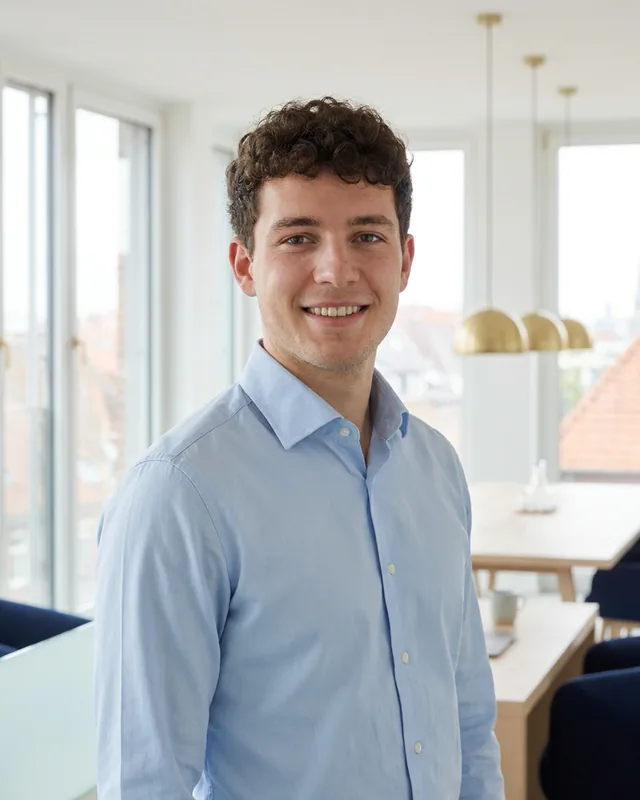 Robert Scholz, Werkstudent Research